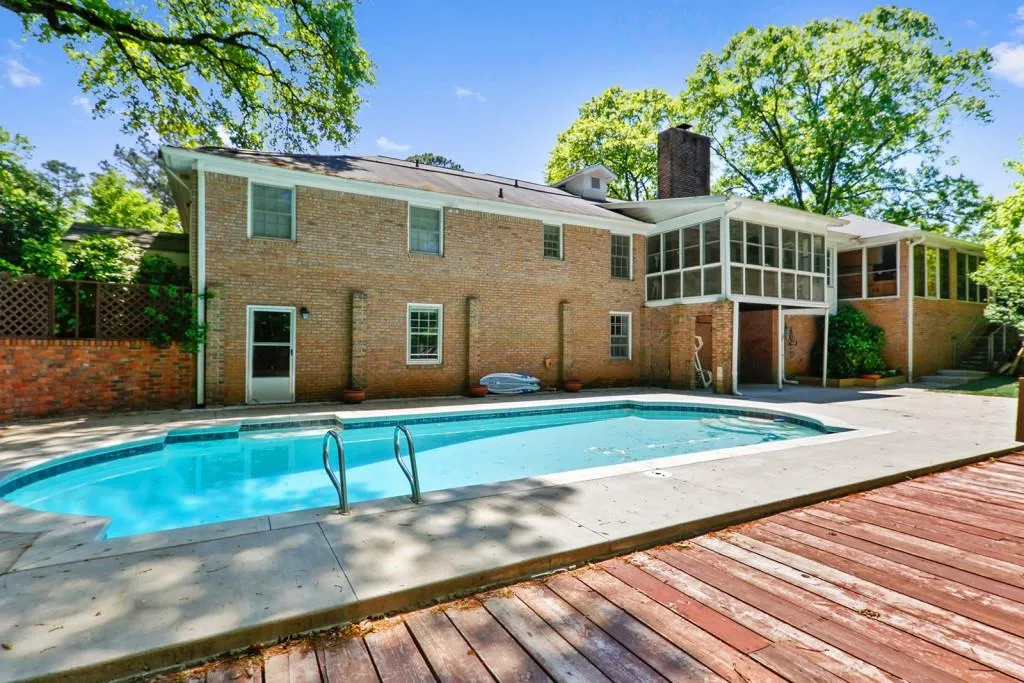 1494 Spalding Drive, Sandy Springs, Georgia 30350, 5 Bedrooms Bedrooms, ,4 BathroomsBathrooms,Residential,Sold,1494 Spalding Drive,6542718