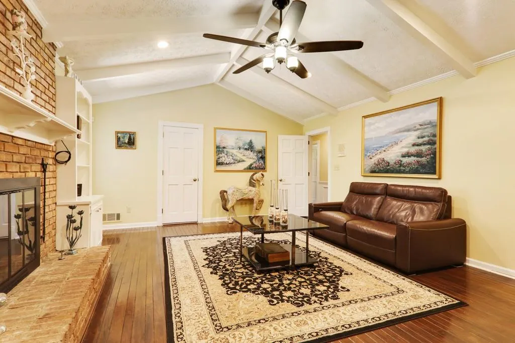 1494 Spalding Drive, Sandy Springs, Georgia 30350, 5 Bedrooms Bedrooms, ,4 BathroomsBathrooms,Residential,Sold,1494 Spalding Drive,6542718