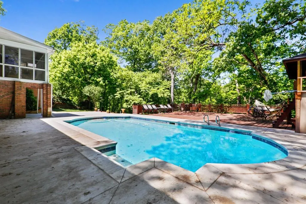 1494 Spalding Drive, Sandy Springs, Georgia 30350, 5 Bedrooms Bedrooms, ,4 BathroomsBathrooms,Residential,Sold,1494 Spalding Drive,6542718