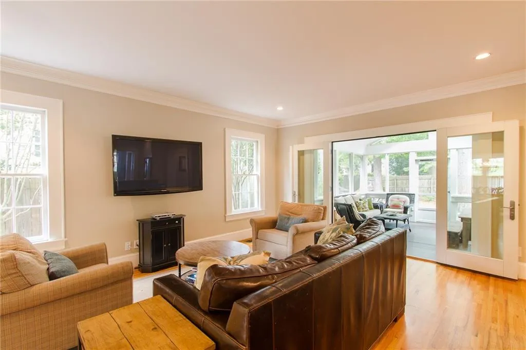 750 Sherwood Road Ne, Atlanta, Georgia 30324, 4 Bedrooms Bedrooms, ,3 BathroomsBathrooms,Residential,Sold,750 Sherwood Road Ne,5676622