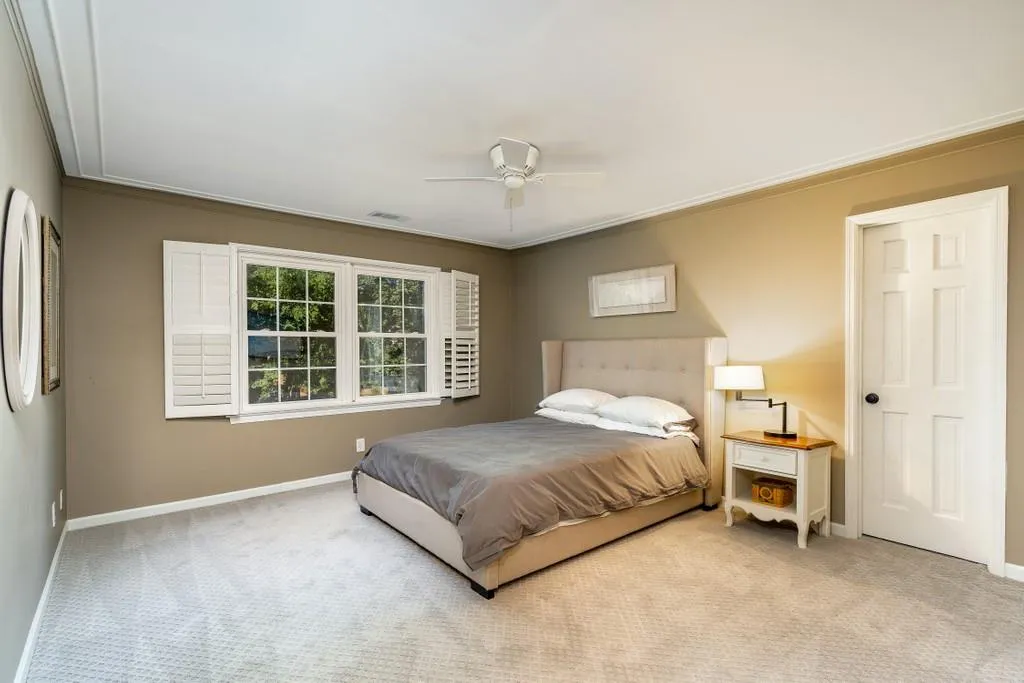 540 Valley Hall Drive, Sandy Springs, Georgia 30350, 5 Bedrooms Bedrooms, ,3 BathroomsBathrooms,Residential,Sold,540 Valley Hall Drive,6786634