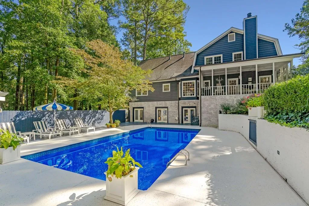 540 Valley Hall Drive, Sandy Springs, Georgia 30350, 5 Bedrooms Bedrooms, ,3 BathroomsBathrooms,Residential,Sold,540 Valley Hall Drive,6786634