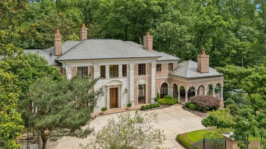 125 Blackland Road Nw, Atlanta, Georgia 30342, 5 Bedrooms Bedrooms, 0 ,5 BathroomsBathrooms,Residential,For Sale,125 Blackland Road Nw,7786547