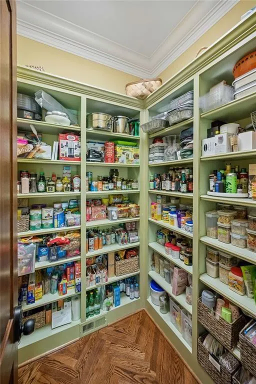 125 Blackland Road Nw, Atlanta, Georgia 30342, 5 Bedrooms Bedrooms, 0 ,5 BathroomsBathrooms,Residential,For Sale,125 Blackland Road Nw,7786547