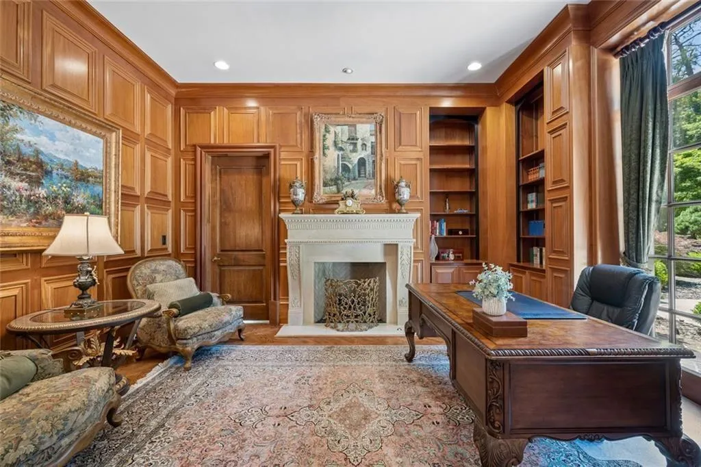 125 Blackland Road Nw, Atlanta, Georgia 30342, 5 Bedrooms Bedrooms, 0 ,5 BathroomsBathrooms,Residential,For Sale,125 Blackland Road Nw,7786547