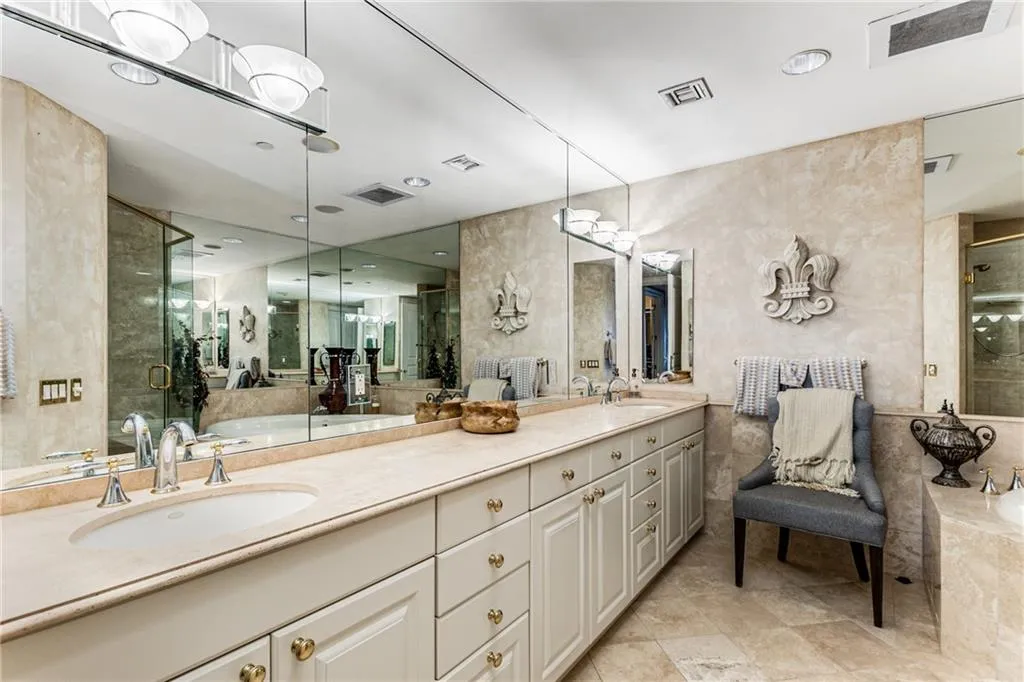 750 Park Avenue Ne Unit 8e, Atlanta, Georgia 30326, 2 Bedrooms Bedrooms, ,2 BathroomsBathrooms,Residential,For Sale,750 Park Avenue Ne Unit 8e,7494921