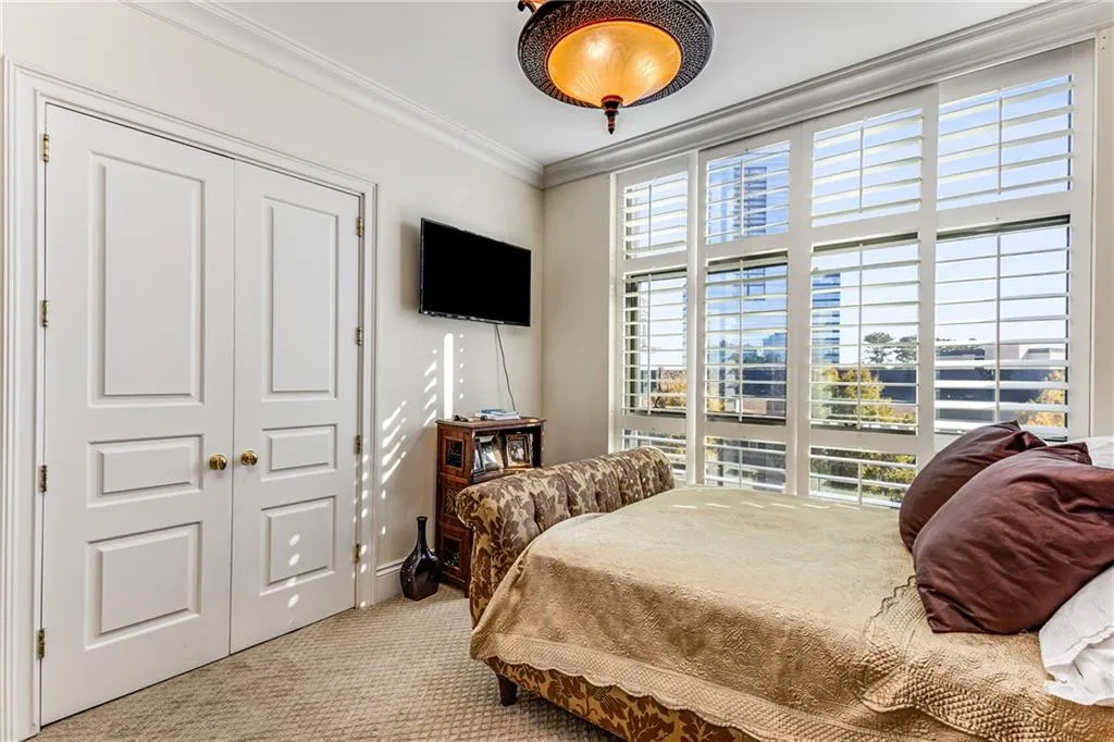 750 Park Avenue Ne Unit 8e, Atlanta, Georgia 30326, 2 Bedrooms Bedrooms, ,2 BathroomsBathrooms,Residential,For Sale,750 Park Avenue Ne Unit 8e,7494921