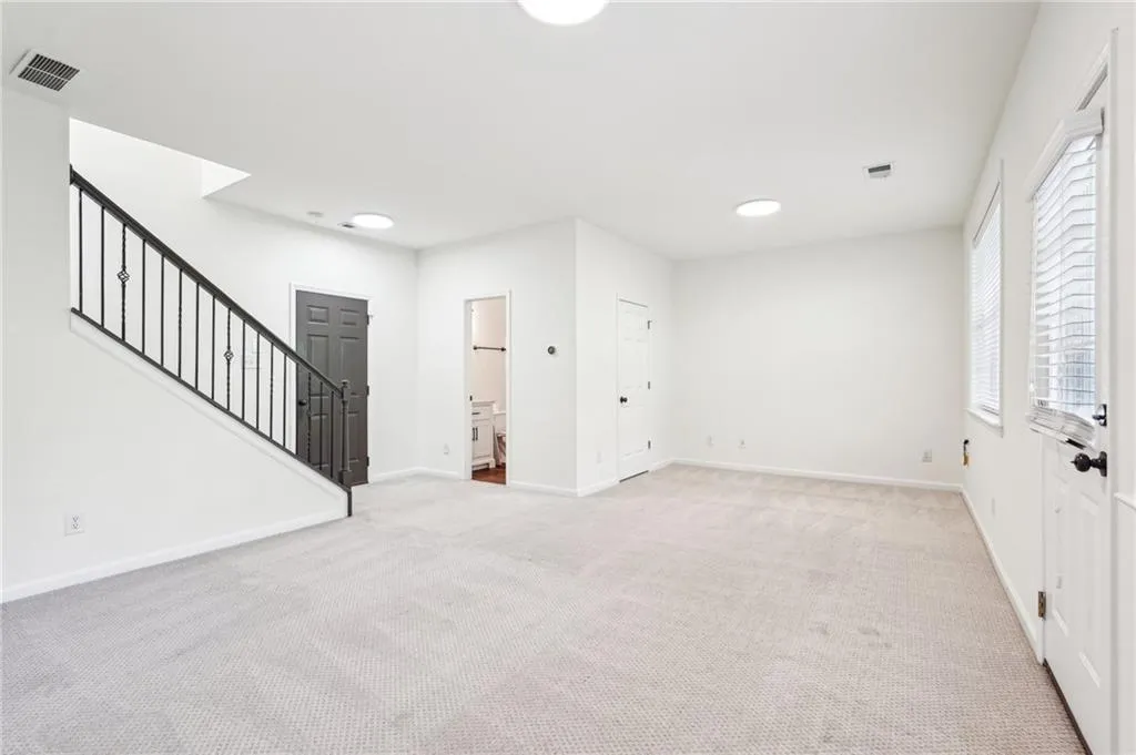 3505 Chattahoochee Summit Lane Se Unit 25, Atlanta, Georgia 30339, 3 Bedrooms Bedrooms, ,3 BathroomsBathrooms,Residential,For Sale,3505 Chattahoochee Summit Lane Se Unit 25,7627990