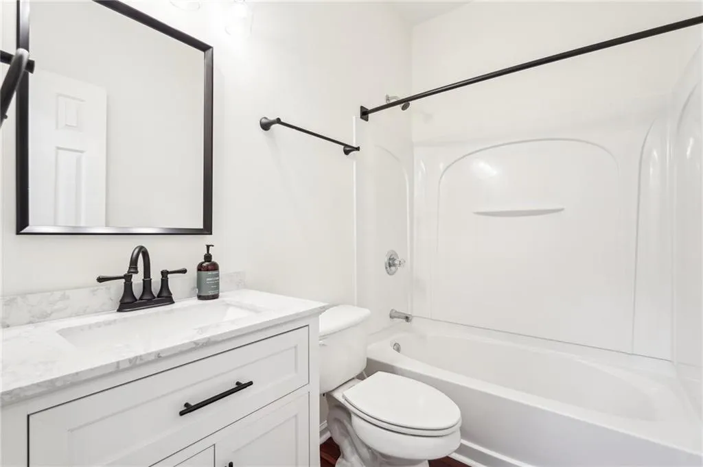 3505 Chattahoochee Summit Lane Se Unit 25, Atlanta, Georgia 30339, 3 Bedrooms Bedrooms, ,3 BathroomsBathrooms,Residential,For Sale,3505 Chattahoochee Summit Lane Se Unit 25,7627990