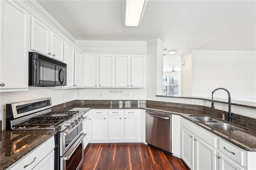 3505 Chattahoochee Summit Lane Se Unit 25, Atlanta, Georgia 30339, 3 Bedrooms Bedrooms, ,3 BathroomsBathrooms,Residential,For Sale,3505 Chattahoochee Summit Lane Se Unit 25,7627990