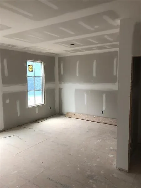 6888 Roswell Road, Sandy Springs, Georgia 30328, 3 Bedrooms Bedrooms, ,3 BathroomsBathrooms,Residential,Sold,6888 Roswell Road,6954609