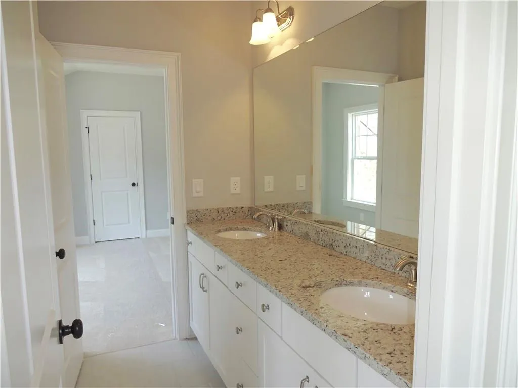 140 Spalding Trace, Sandy Springs, Georgia 30328, 6 Bedrooms Bedrooms, ,5 BathroomsBathrooms,Residential,Sold,140 Spalding Trace,5687591