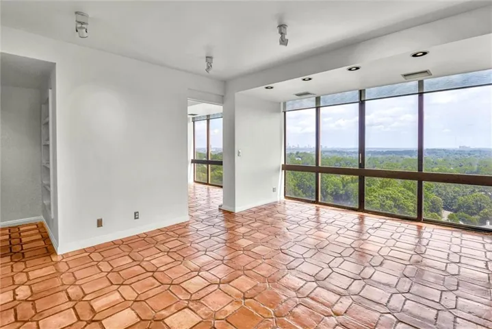 147 15th Street Ne Unit 15d, Atlanta, Georgia 30309