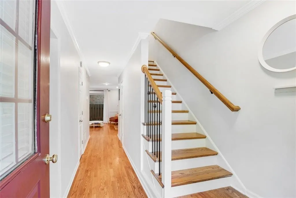 6700 Roswell Road Unit 16f, Atlanta, Georgia 30328, 2 Bedrooms Bedrooms, ,1 BathroomBathrooms,Residential,Sold,6700 Roswell Road Unit 16f,6875515