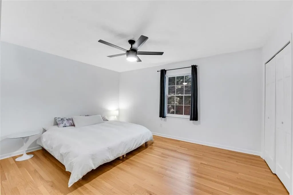 6700 Roswell Road Unit 16f, Atlanta, Georgia 30328, 2 Bedrooms Bedrooms, ,1 BathroomBathrooms,Residential,Sold,6700 Roswell Road Unit 16f,6875515