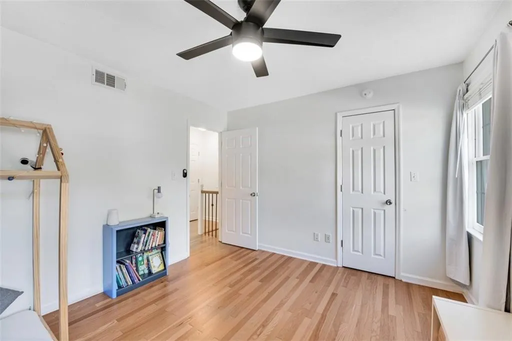6700 Roswell Road Unit 16f, Atlanta, Georgia 30328, 2 Bedrooms Bedrooms, ,1 BathroomBathrooms,Residential,Sold,6700 Roswell Road Unit 16f,6875515