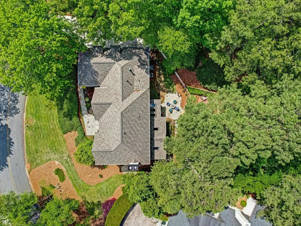 7820 Landowne Drive, Sandy Springs, Georgia 30350, 5 Bedrooms Bedrooms, ,6 BathroomsBathrooms,Residential,Sold,7820 Landowne Drive,7214418