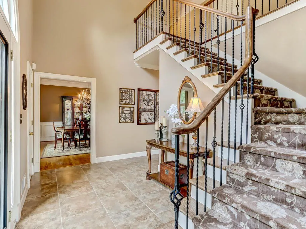 7820 Landowne Drive, Sandy Springs, Georgia 30350, 5 Bedrooms Bedrooms, ,6 BathroomsBathrooms,Residential,Sold,7820 Landowne Drive,7214418