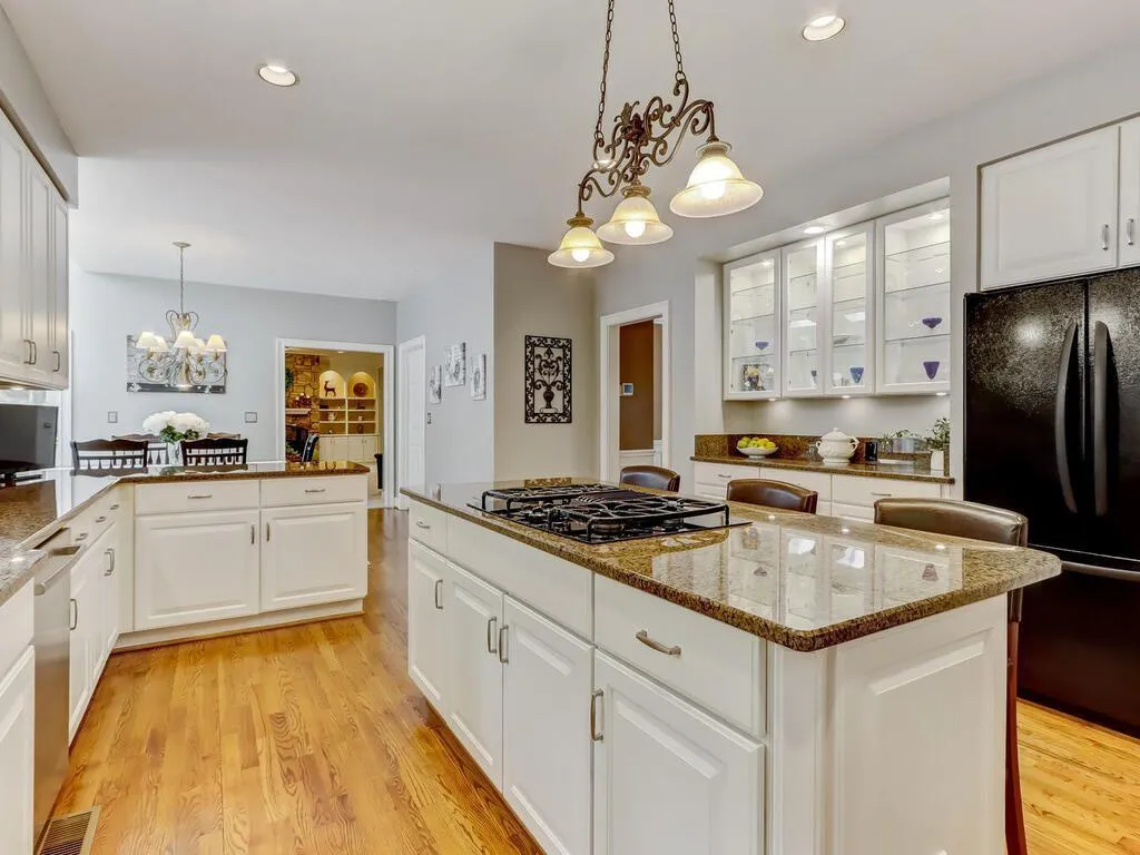 7820 Landowne Drive, Sandy Springs, Georgia 30350, 5 Bedrooms Bedrooms, ,6 BathroomsBathrooms,Residential,Sold,7820 Landowne Drive,7214418