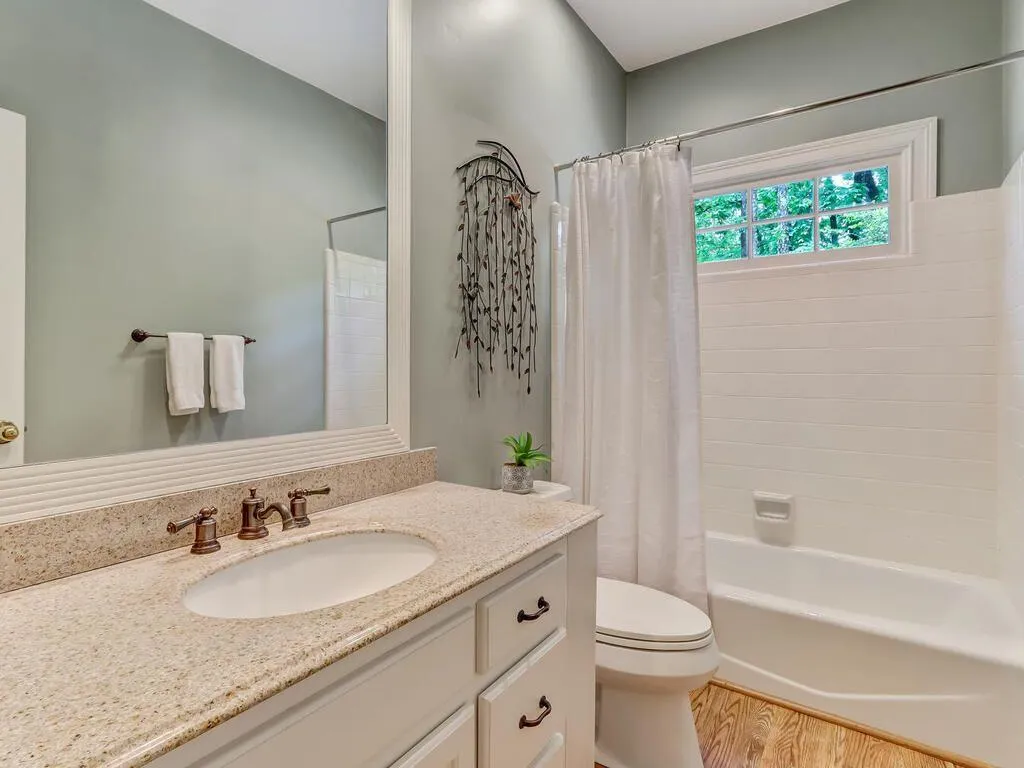 7820 Landowne Drive, Sandy Springs, Georgia 30350, 5 Bedrooms Bedrooms, ,6 BathroomsBathrooms,Residential,Sold,7820 Landowne Drive,7214418