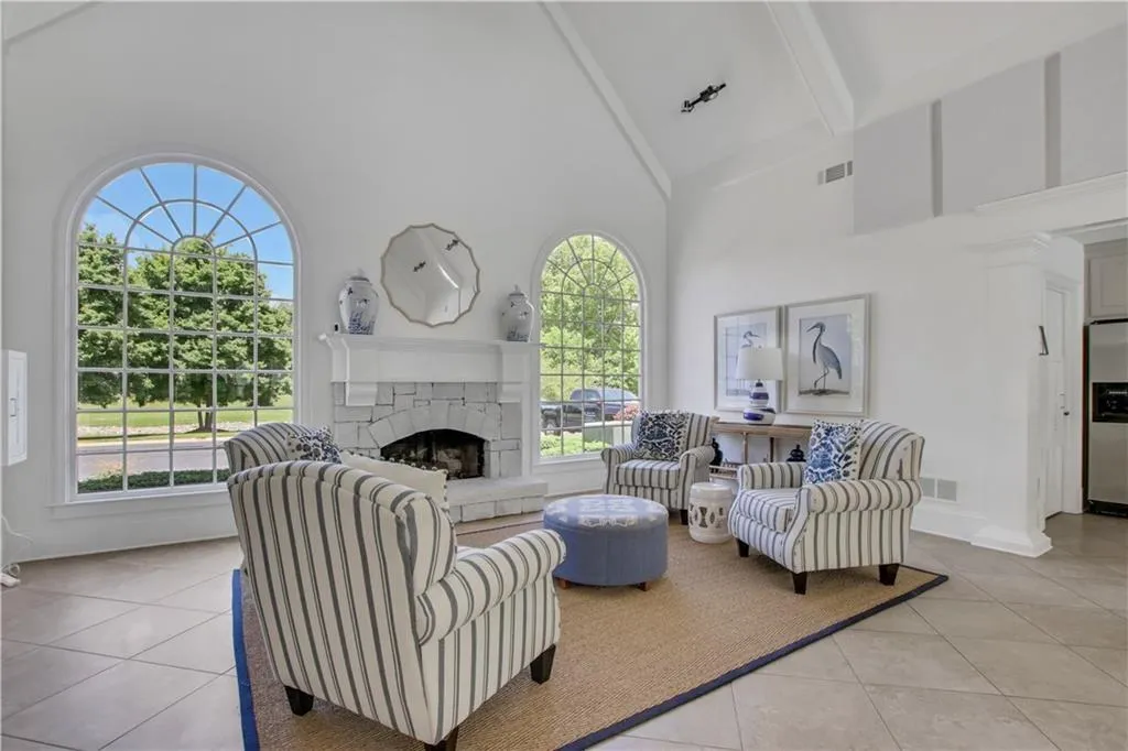 7820 Landowne Drive, Sandy Springs, Georgia 30350, 5 Bedrooms Bedrooms, ,6 BathroomsBathrooms,Residential,Sold,7820 Landowne Drive,7214418