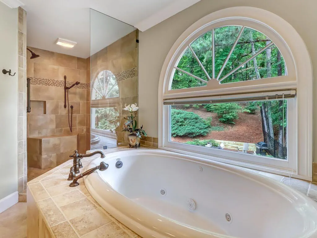 7820 Landowne Drive, Sandy Springs, Georgia 30350, 5 Bedrooms Bedrooms, ,6 BathroomsBathrooms,Residential,Sold,7820 Landowne Drive,7214418