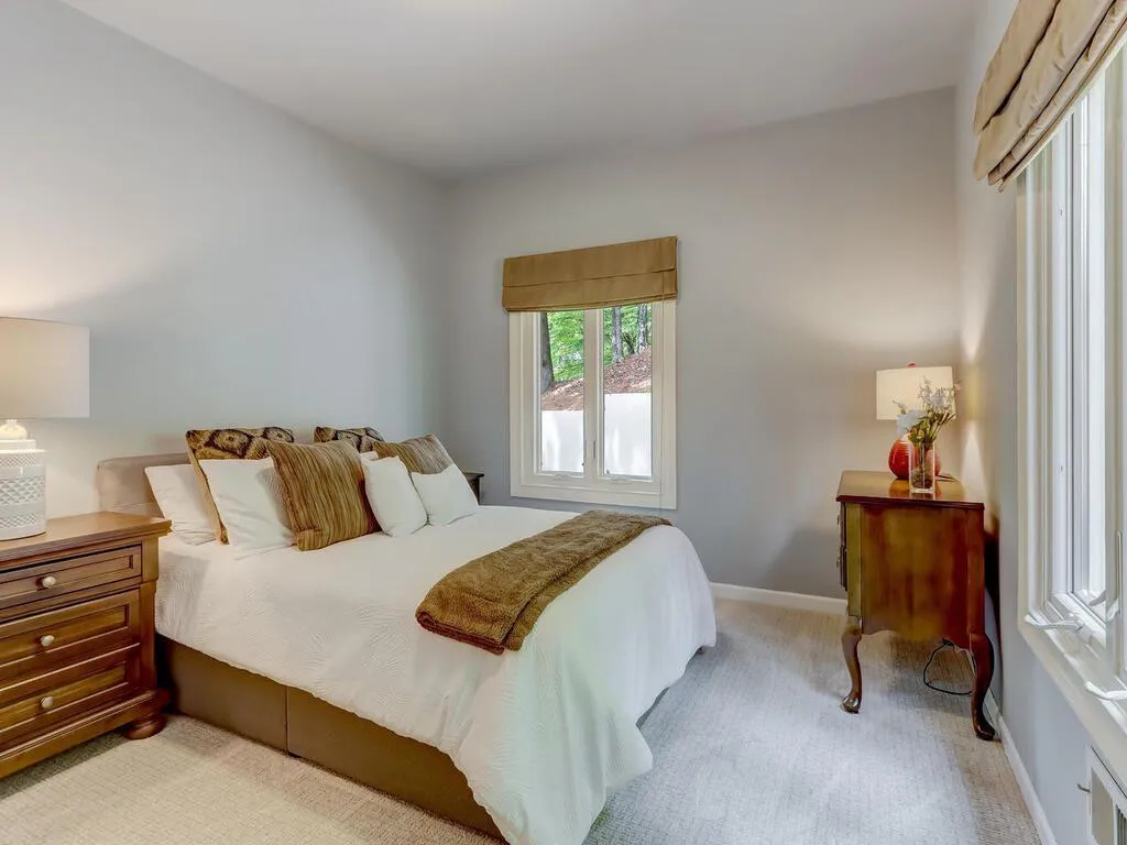 7820 Landowne Drive, Sandy Springs, Georgia 30350, 5 Bedrooms Bedrooms, ,6 BathroomsBathrooms,Residential,Sold,7820 Landowne Drive,7214418