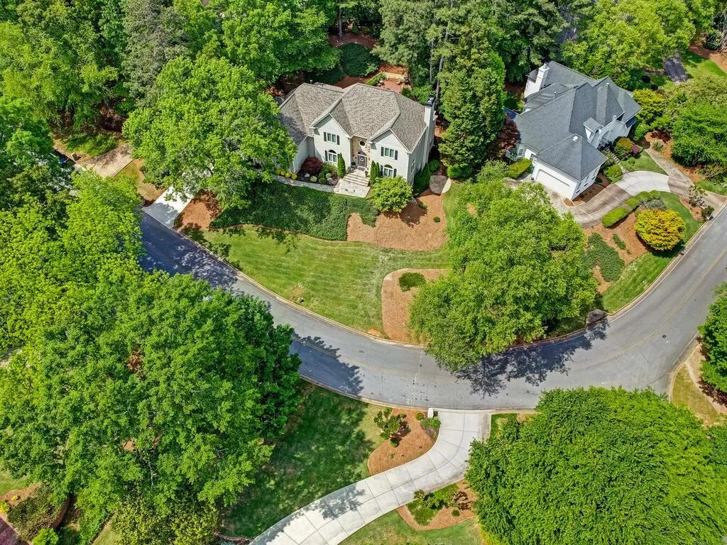 7820 Landowne Drive, Sandy Springs, Georgia 30350, 5 Bedrooms Bedrooms, ,6 BathroomsBathrooms,Residential,Sold,7820 Landowne Drive,7214418