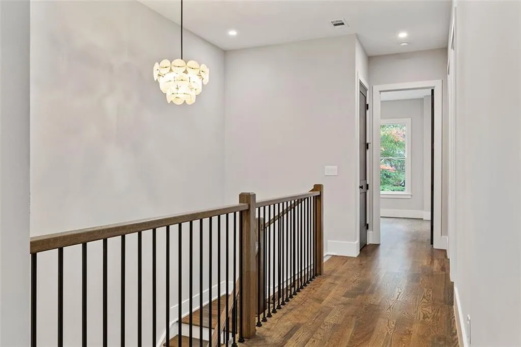 660 Timm Valley Road Ne, Atlanta, Georgia 30305, 6 Bedrooms Bedrooms, ,5 BathroomsBathrooms,Residential,For Sale,660 Timm Valley Road Ne,7523654