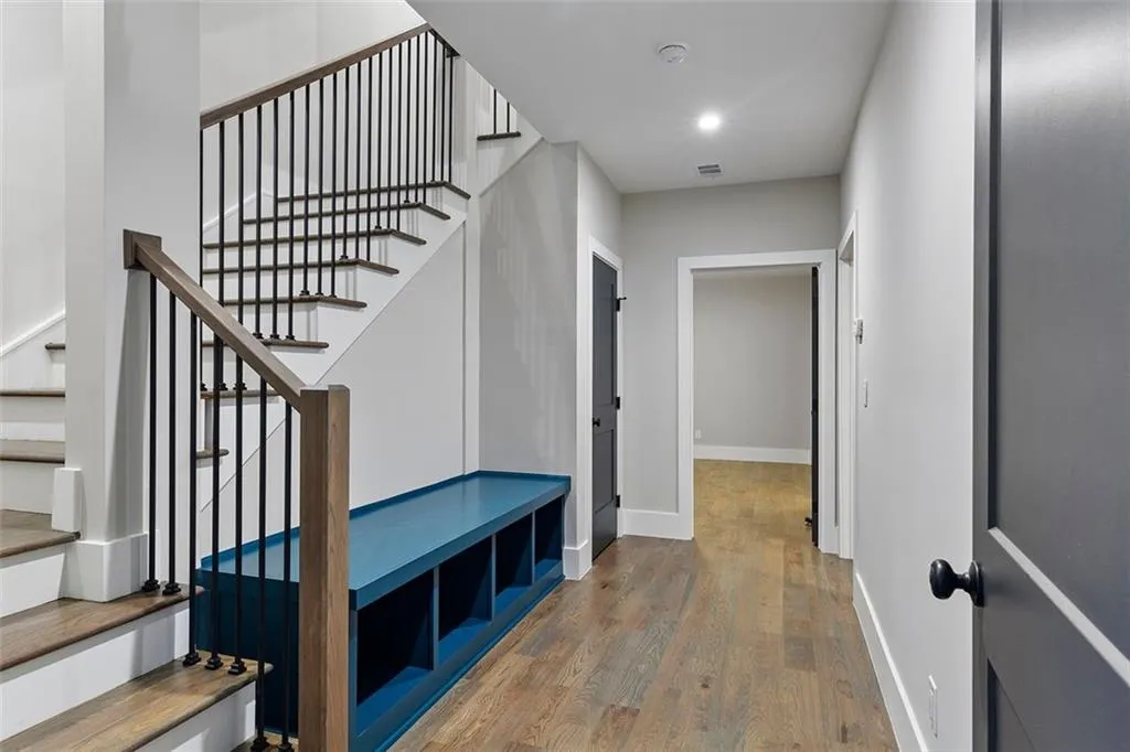 660 Timm Valley Road Ne, Atlanta, Georgia 30305, 6 Bedrooms Bedrooms, ,5 BathroomsBathrooms,Residential,For Sale,660 Timm Valley Road Ne,7523654