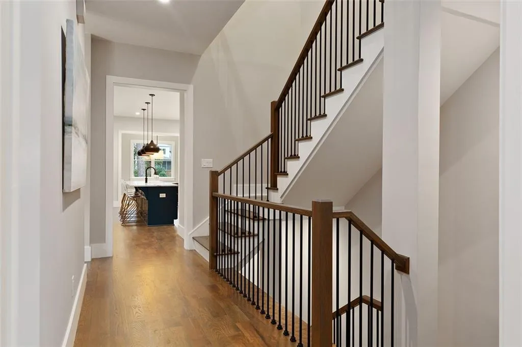 660 Timm Valley Road Ne, Atlanta, Georgia 30305, 6 Bedrooms Bedrooms, ,5 BathroomsBathrooms,Residential,For Sale,660 Timm Valley Road Ne,7523654
