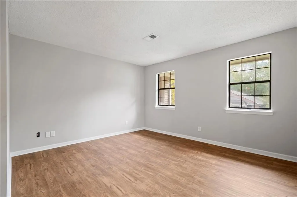 310 Barrington Hills Drive Unit 310, Atlanta, Georgia 30350, 2 Bedrooms Bedrooms, ,2 BathroomsBathrooms,Residential,Sold,310 Barrington Hills Drive Unit 310,7483136