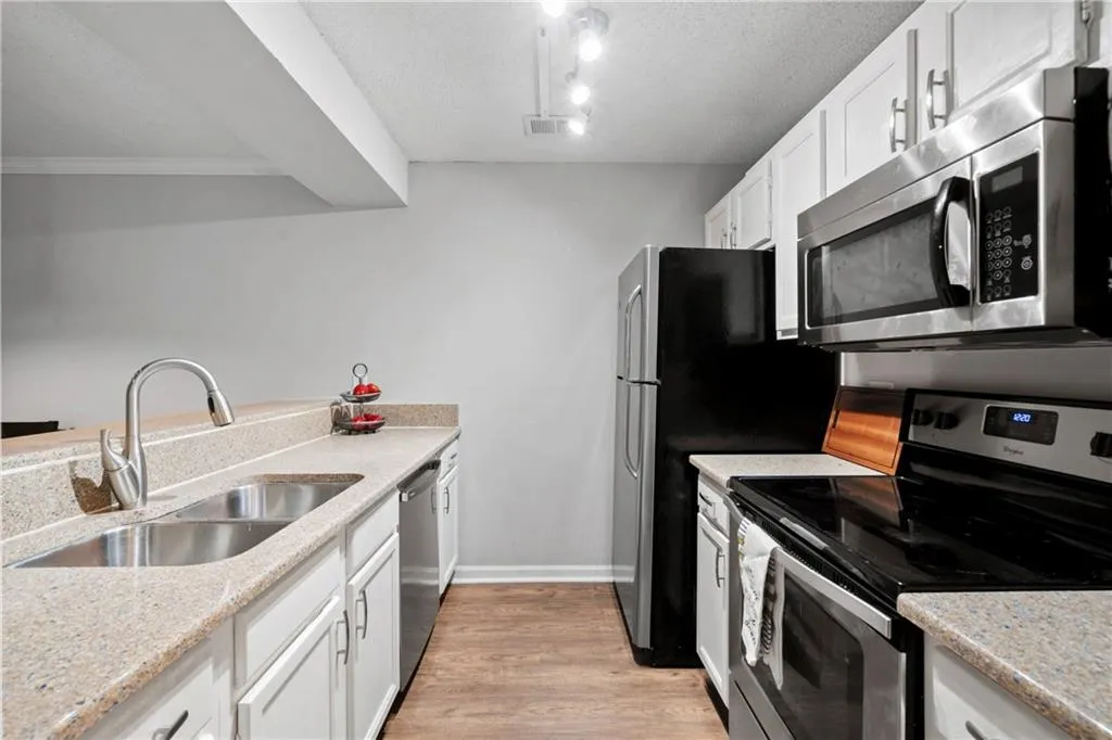 310 Barrington Hills Drive Unit 310, Atlanta, Georgia 30350, 2 Bedrooms Bedrooms, ,2 BathroomsBathrooms,Residential,Sold,310 Barrington Hills Drive Unit 310,7483136