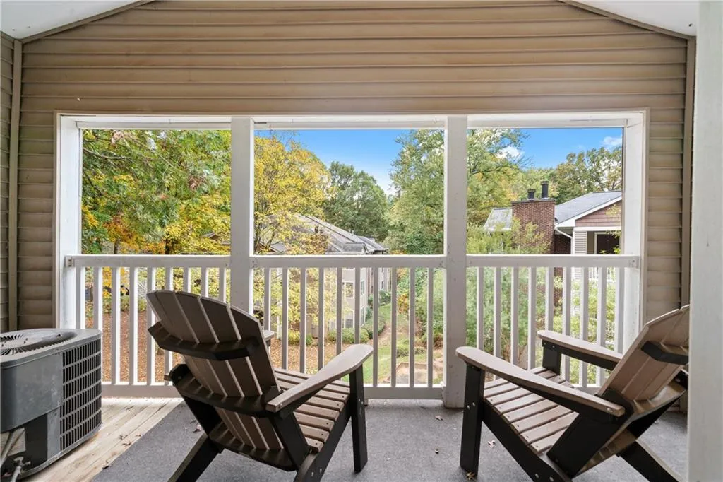 310 Barrington Hills Drive Unit 310, Atlanta, Georgia 30350, 2 Bedrooms Bedrooms, ,2 BathroomsBathrooms,Residential,Sold,310 Barrington Hills Drive Unit 310,7483136