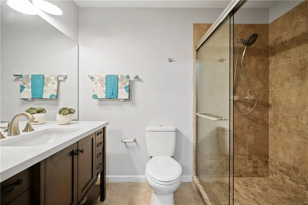 310 Barrington Hills Drive Unit 310, Atlanta, Georgia 30350, 2 Bedrooms Bedrooms, ,2 BathroomsBathrooms,Residential,Sold,310 Barrington Hills Drive Unit 310,7483136