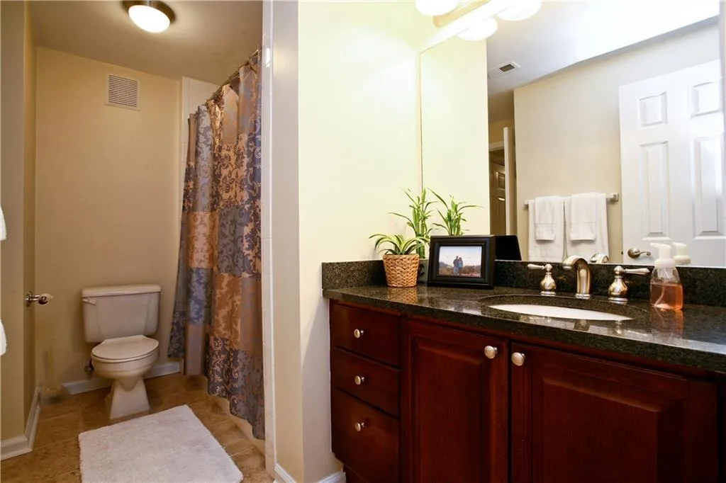2411 River Green Drive Nw Unit 2411, Atlanta, Georgia 30327, 1 Bedroom Bedrooms, ,1 BathroomBathrooms,Residential,Sold,2411 River Green Drive Nw Unit 2411,5825378