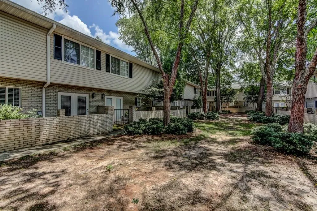 6940 Roswell Road Unit 24e, Atlanta, Georgia 30328, 1 Bedroom Bedrooms, ,1 BathroomBathrooms,Residential,Sold,6940 Roswell Road Unit 24e,5881848