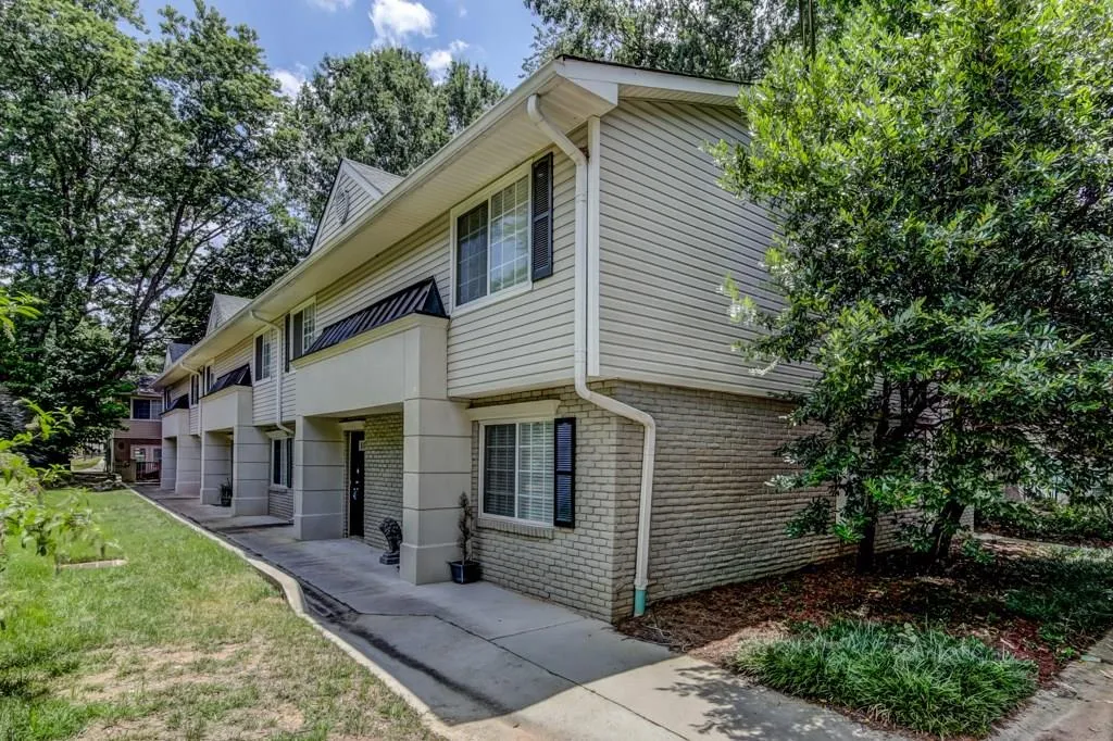 6940 Roswell Road Unit 24e, Atlanta, Georgia 30328, 1 Bedroom Bedrooms, ,1 BathroomBathrooms,Residential,Sold,6940 Roswell Road Unit 24e,5881848