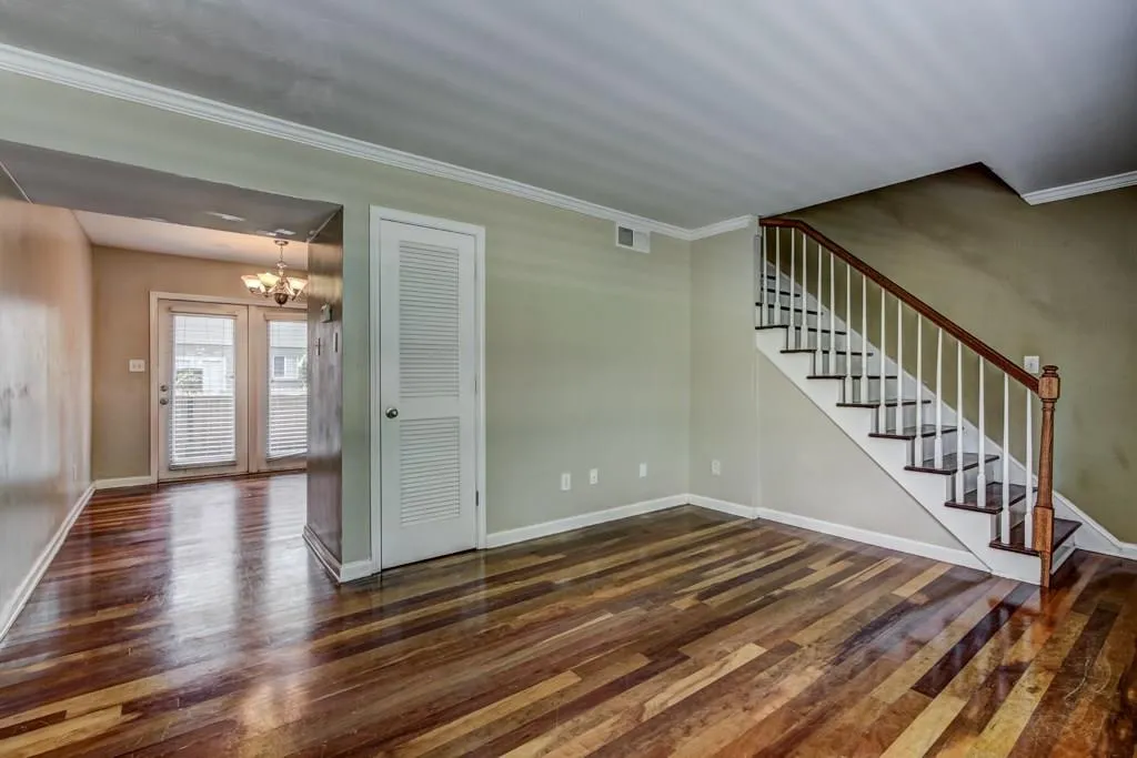 6940 Roswell Road Unit 24e, Atlanta, Georgia 30328, 1 Bedroom Bedrooms, ,1 BathroomBathrooms,Residential,Sold,6940 Roswell Road Unit 24e,5881848