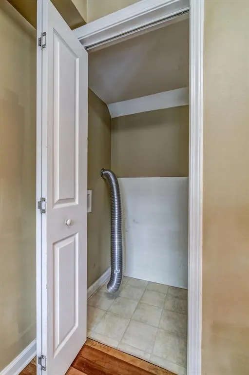 6940 Roswell Road Unit 24e, Atlanta, Georgia 30328, 1 Bedroom Bedrooms, ,1 BathroomBathrooms,Residential,Sold,6940 Roswell Road Unit 24e,5881848