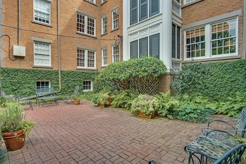 8 Collier Road Nw Unit B2, Atlanta, Georgia 30309, 2 Bedrooms Bedrooms, ,1 BathroomBathrooms,Residential,For Sale,8 Collier Road Nw Unit B2,7601678