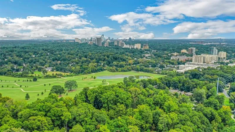8 Collier Road Nw Unit B2, Atlanta, Georgia 30309, 2 Bedrooms Bedrooms, ,1 BathroomBathrooms,Residential,For Sale,8 Collier Road Nw Unit B2,7601678
