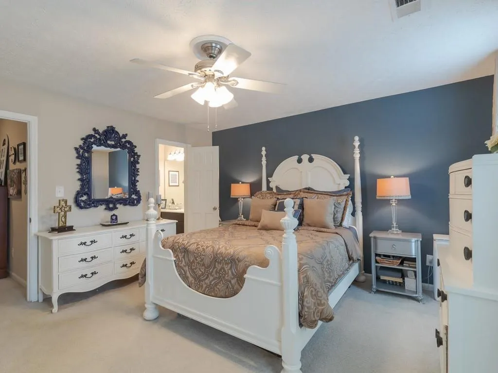 215 Winding River Drive Unit C, Sandy Springs, Georgia 30350, 2 Bedrooms Bedrooms, ,2 BathroomsBathrooms,Residential,Sold,215 Winding River Drive Unit C,6526215