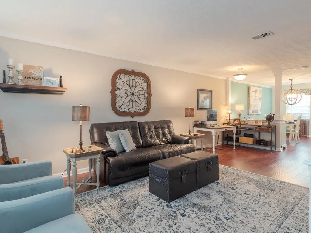 215 Winding River Drive Unit C, Sandy Springs, Georgia 30350, 2 Bedrooms Bedrooms, ,2 BathroomsBathrooms,Residential,Sold,215 Winding River Drive Unit C,6526215