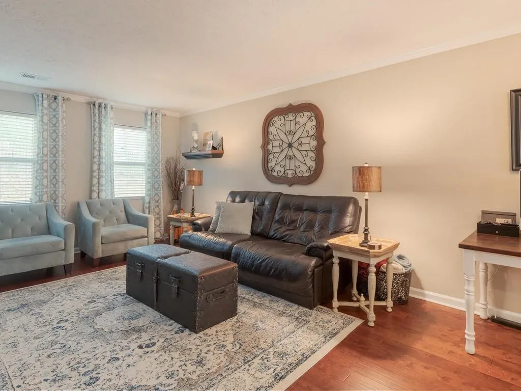 215 Winding River Drive Unit C, Sandy Springs, Georgia 30350, 2 Bedrooms Bedrooms, ,2 BathroomsBathrooms,Residential,Sold,215 Winding River Drive Unit C,6526215
