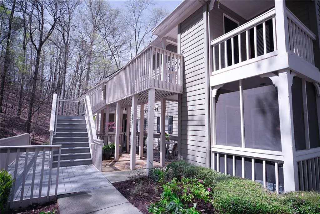 407 Bainbridge Drive Nw, Atlanta, Georgia 30327, 2 Bedrooms Bedrooms, ,2 BathroomsBathrooms,Residential,Sold,407 Bainbridge Drive Nw,6703039