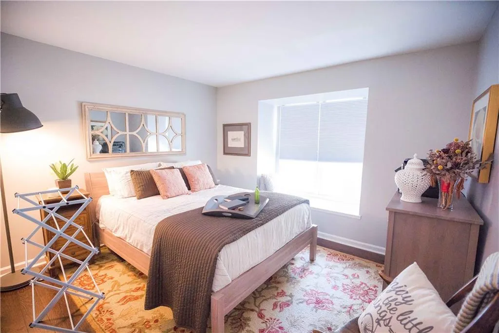 407 Bainbridge Drive Nw, Atlanta, Georgia 30327, 2 Bedrooms Bedrooms, ,2 BathroomsBathrooms,Residential,Sold,407 Bainbridge Drive Nw,6703039