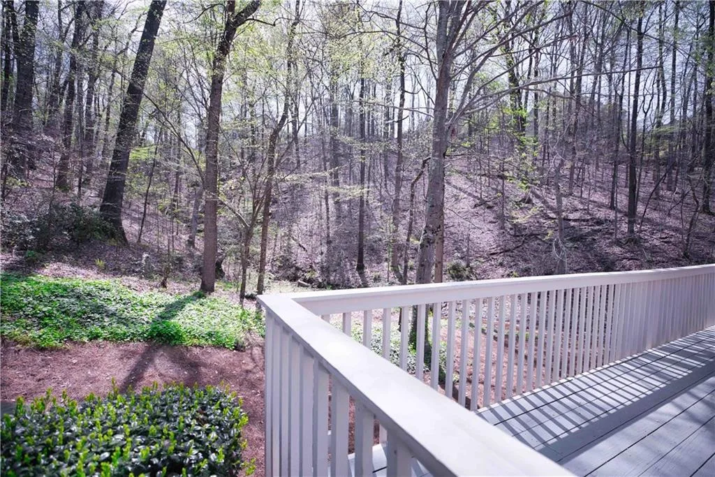 407 Bainbridge Drive Nw, Atlanta, Georgia 30327, 2 Bedrooms Bedrooms, ,2 BathroomsBathrooms,Residential,Sold,407 Bainbridge Drive Nw,6703039