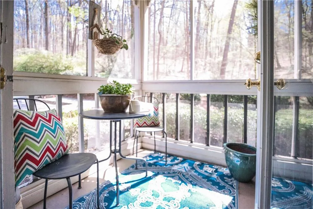 407 Bainbridge Drive Nw, Atlanta, Georgia 30327, 2 Bedrooms Bedrooms, ,2 BathroomsBathrooms,Residential,Sold,407 Bainbridge Drive Nw,6703039