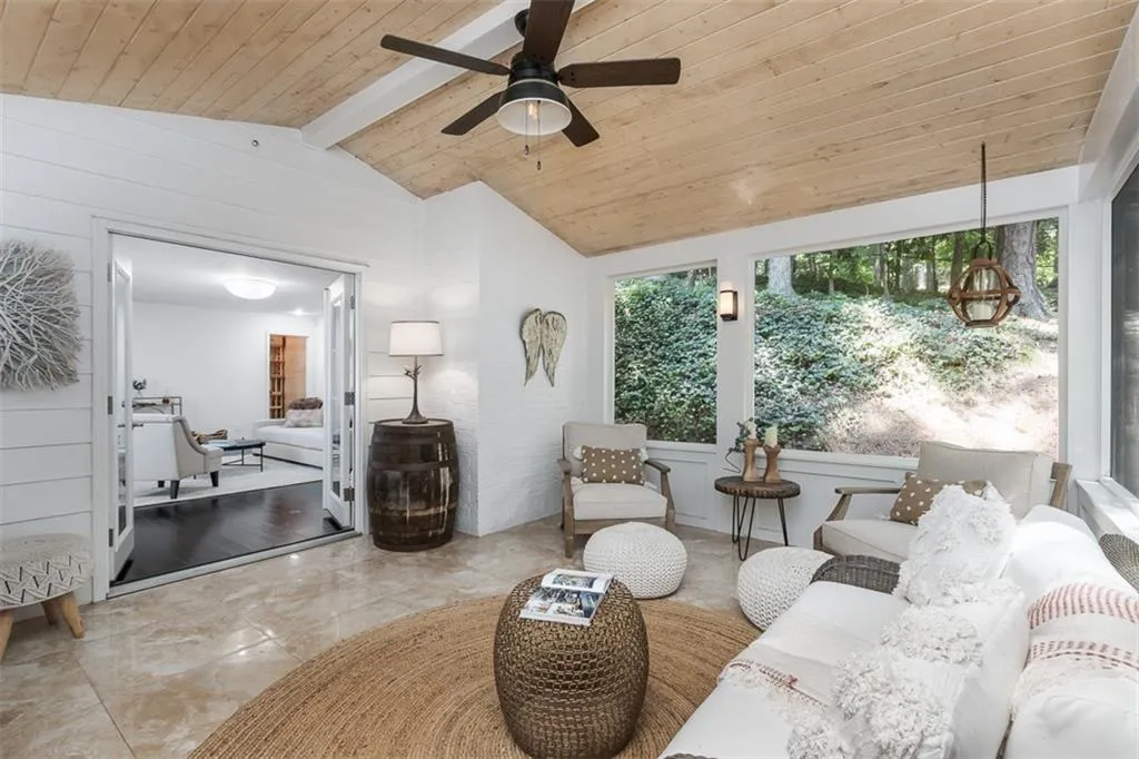 7173 Riverside Drive, Sandy Springs, Georgia 30328, 4 Bedrooms Bedrooms, ,2 BathroomsBathrooms,Residential,Sold,7173 Riverside Drive,6935157